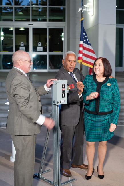 Supervisor Spiegel Organizes Lighting the Building Green for Veterans