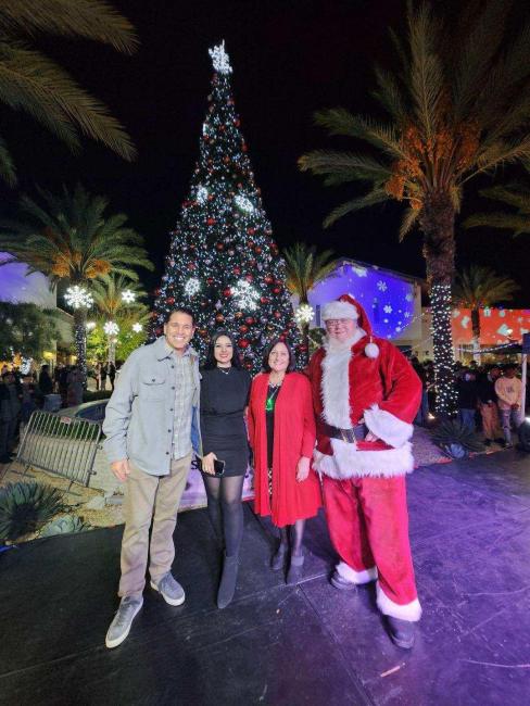 Tree lighting ceremony at the shops at Dos Lagos