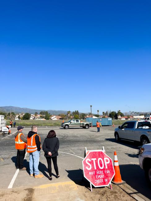 Supervisor Spiegel at the Lakeland Village Community Cleanup