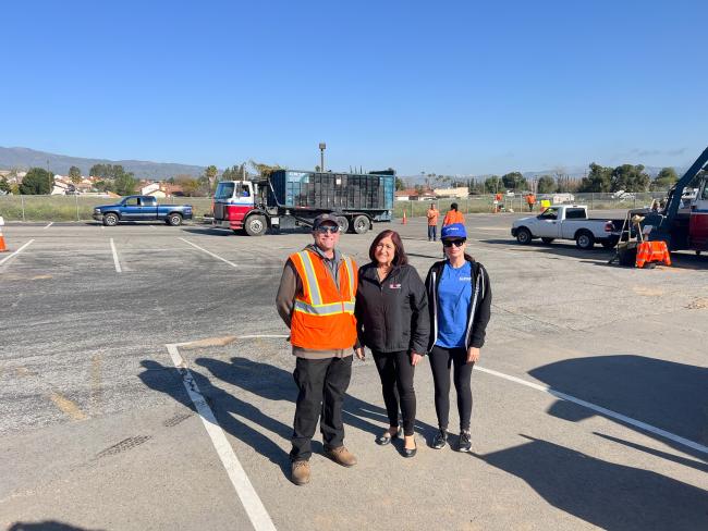 Supervisor Spiegel at the Lakeland Village Community Cleanup