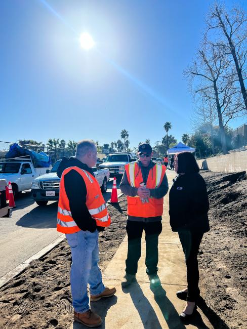 Supervisor Spiegel at the Lakeland Village Community Cleanup