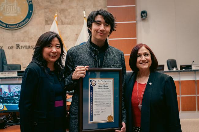 Supervisor Spiegel with the Volunteer Organization of the Year, The Chinese American Volunteer Association