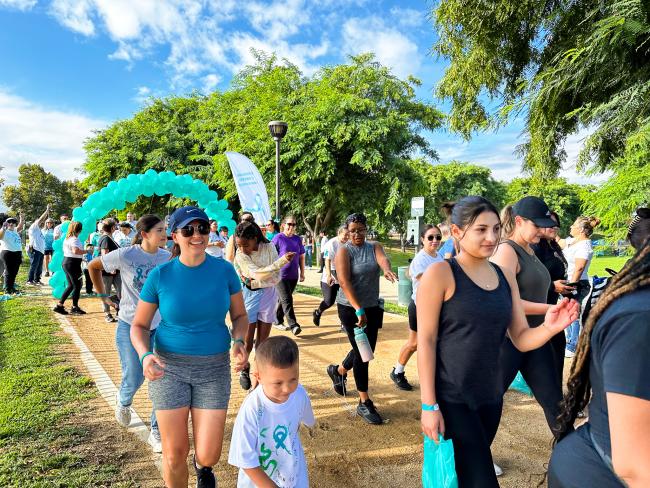 IE4 Teal Ovarian Cancer Awareness Walk