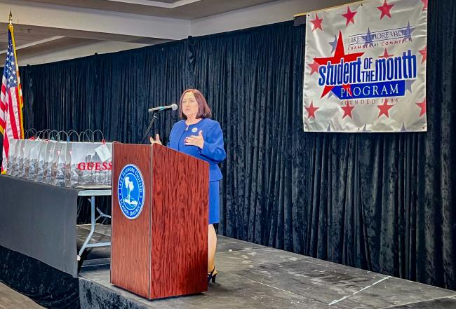 Supervisor Spiegel Honors Outstanding Students at Lake Elsinore Valley Chamber's Student of the Month Lunch