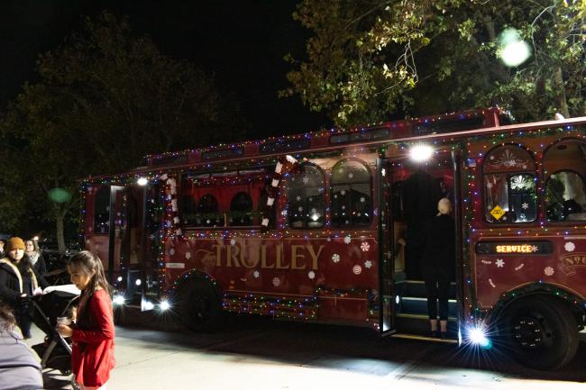 Annual Tree Lighting Ceremony at City Hall