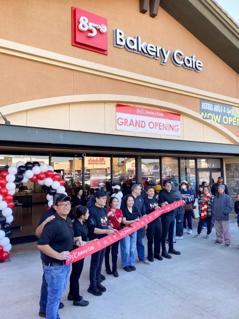 85°C Bakery Café Grand Opening