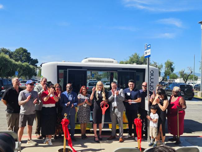 Ohmio Ribbon-Cutting
