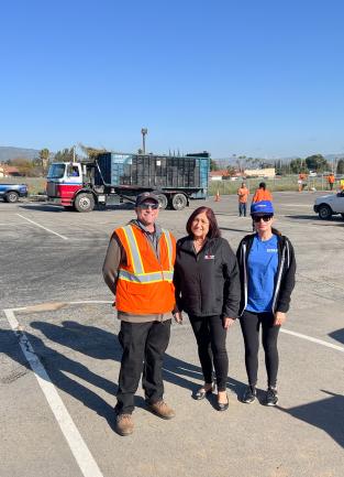 Supervisor Spiegel at the Lakeland Village Community Cleanup