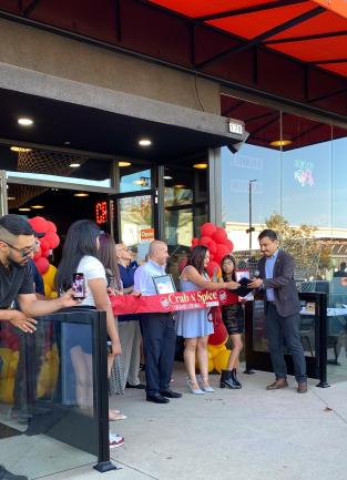Grand Opening of Crab n Spice in Corona